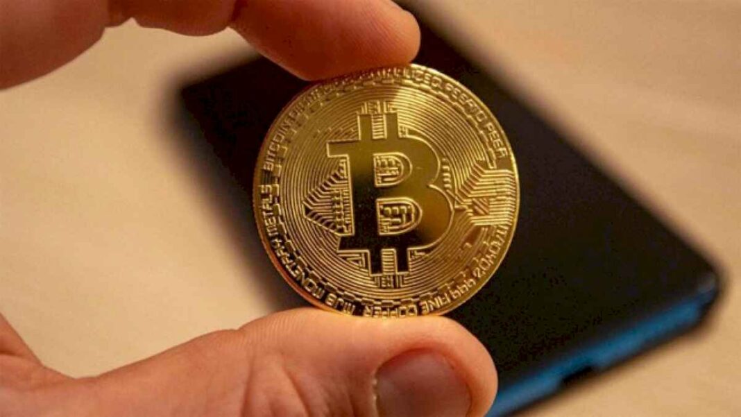 el-bitcoin-continua-con-tendencia-negativa-y-cotiza-por-debajo-de-los-u$s65.000