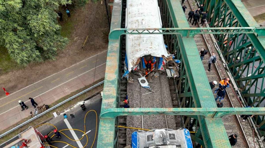 la-oposicion-culpo-al-gobierno-por-el-choque-de-trenes:-no-fue-un-accidente,-se-pudo-haber-prevenido