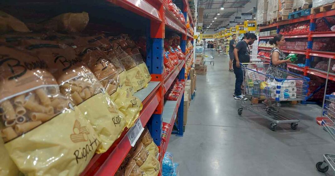 la-inflacion-de-abril-cerro-en-8%-y-anticipan-que-bajara-aun-mas-en-mayo