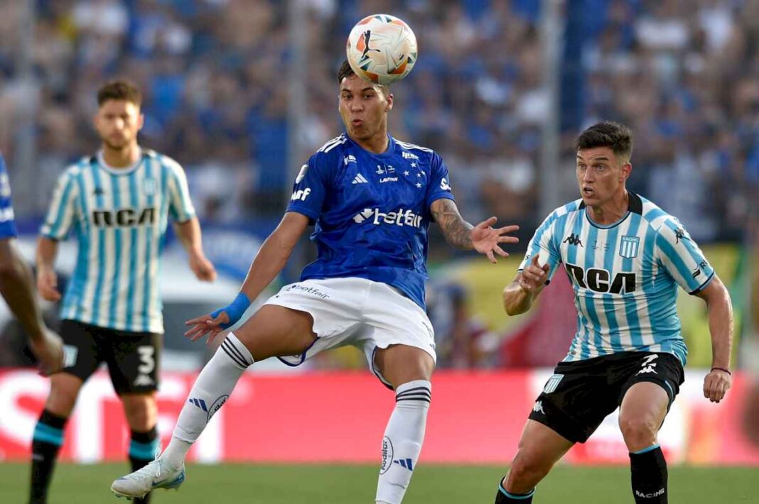 racing-vs.-cruzeiro,-en-vivo:-el-minuto-a-minuto-de-la-final-de-la-copa-sudamericana